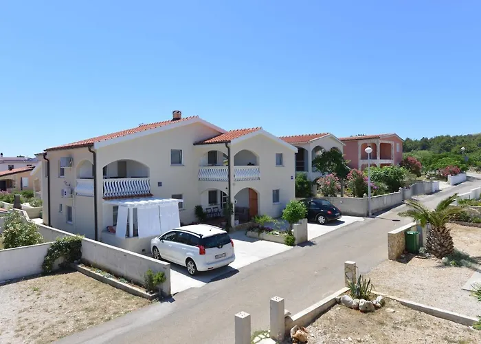 Laura Apartmán