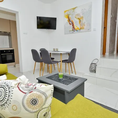 Apartman Laura *