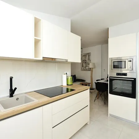 Apartment Laura *