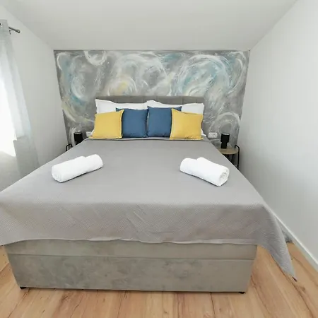 Apartament Laura *