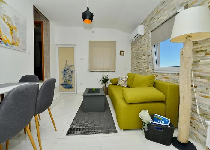 Apartment Laura Vir